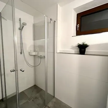 Wohnglueck Seifferer Apartmán *